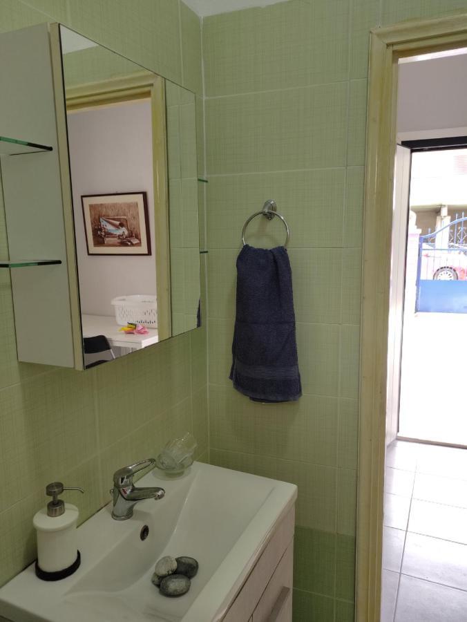 A&B Apartamento Néoi Epivátai Exterior foto